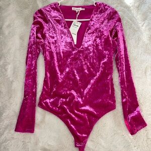 Good American pink crushed velvet body suit